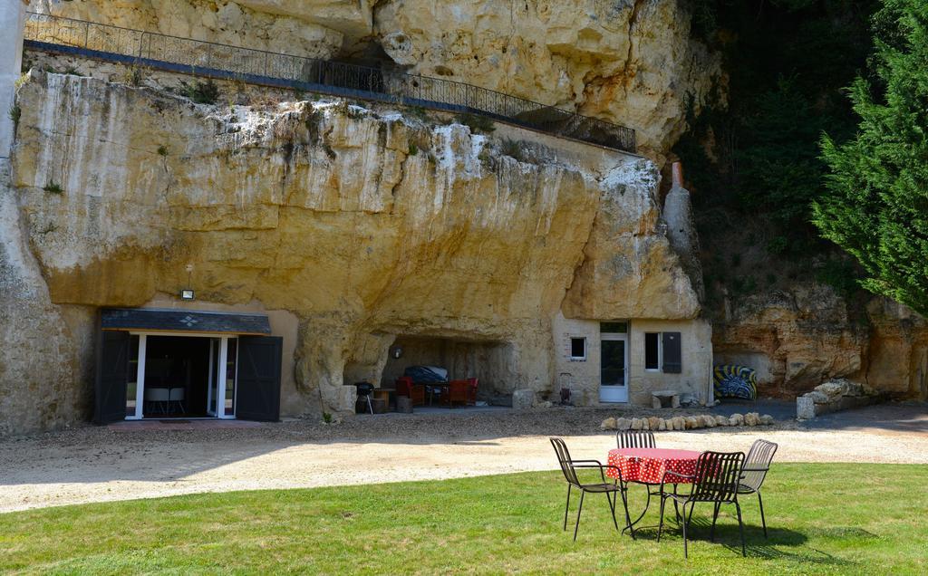 Gites Troglodytes Du Chateau De L'Etoile Vernou-sur-Brenne Ruang foto