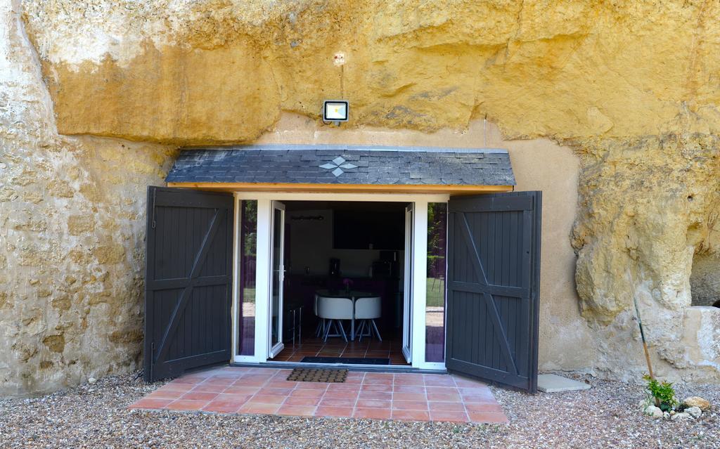 Gites Troglodytes Du Chateau De L'Etoile Vernou-sur-Brenne Ruang foto